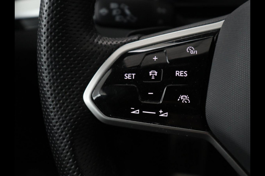 Volkswagen Arteon 1.4 TSI eHybrid R-Line Business+ | Trekhaak | LED | Stoel & stuurverwarming | Camera | Adaptive cruise | Carplay | Alcantara