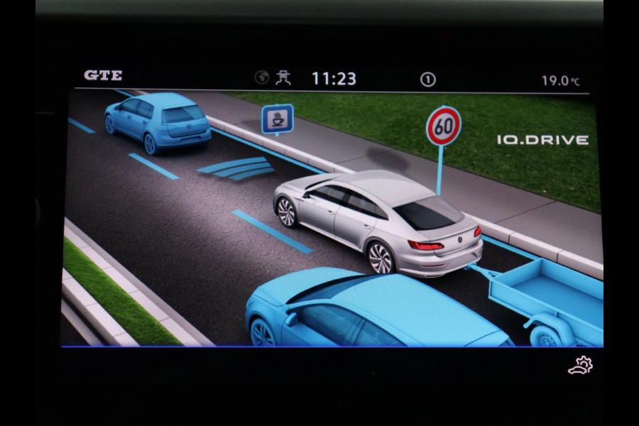 Volkswagen Arteon 1.4 TSI eHybrid R-Line Business+ | Trekhaak | LED | Stoel & stuurverwarming | Camera | Adaptive cruise | Carplay | Alcantara