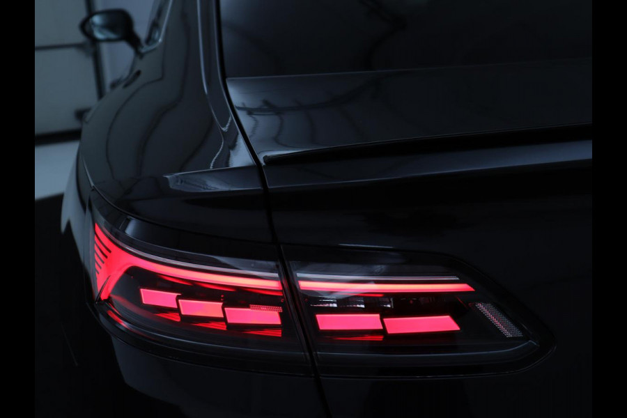 Volkswagen Arteon 1.4 TSI eHybrid R-Line Business+ | Trekhaak | LED | Stoel & stuurverwarming | Camera | Adaptive cruise | Carplay | Alcantara