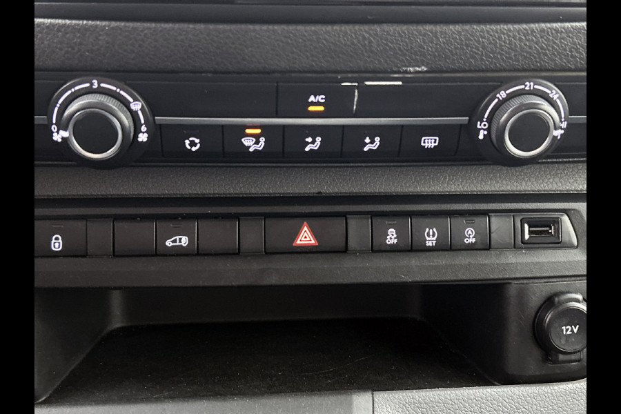 Peugeot Expert 2.0 HDI Euro6 123PK L2 Premium / 2xSchuifdeur / Trekhaak / Airco / Apk 01-2027