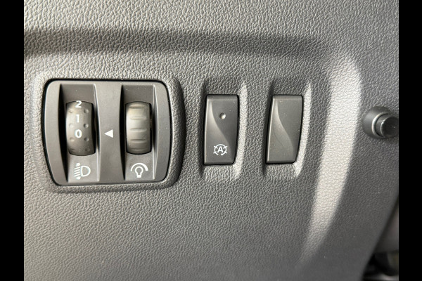 Renault Captur 1.3 TCe Intens AUT. STOELVERWARMING LEDEREN BEKLEDING NAVIGATIE CRUISE CAMERA PDC START/STOP KEYLESS-GO