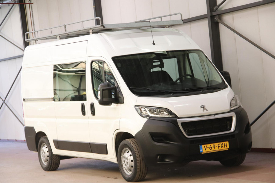 Peugeot Boxer L2H2 DUBBEL CABINE 7 personen IMPERIAAL Peugeot Boxer L2H2 DUBBEL CABINE 7 personen met IMPERIAAL