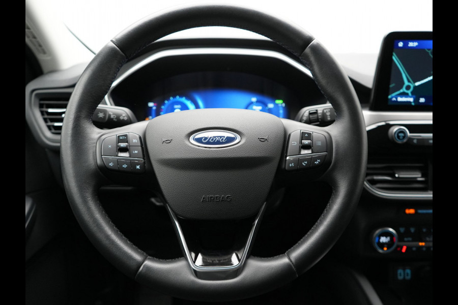 Ford Kuga 2.5 Titanium PHEV 225pk Dealer O.H. | Trekhaak Afn. | Camera | Stoelen & Stuur Verwarmd | Keyless | Apple Carplay | Virtual | Navigatie | DAB | Cruise Control | Plug In Hybrid |