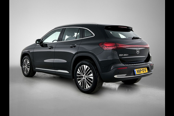 Mercedes-Benz EQA 250+ Business Solution 71 kWh mrt 26| Lichtmetalen velgen | Navigatie | Parking support met camera achter | stoelverwarming voor | Inclusief 24 maanden MB Certified garantie voor Europa.