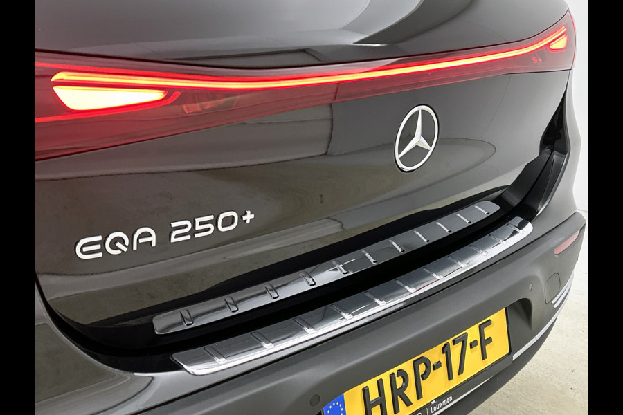 Mercedes-Benz EQA 250+ Business Solution 71 kWh mrt 26| Lichtmetalen velgen | Navigatie | Parking support met camera achter | stoelverwarming voor | Inclusief 24 maanden MB Certified garantie voor Europa.