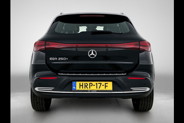 Mercedes-Benz EQA 250+ Business Solution 71 kWh mrt 26| Lichtmetalen velgen | Navigatie | Parking support met camera achter | stoelverwarming voor | Inclusief 24 maanden MB Certified garantie voor Europa.