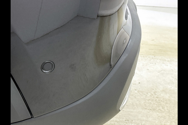 Mercedes-Benz EQA 250+ Business Solution 71 kWh mrt 26| Lichtmetalen velgen | Navigatie | Parking support met camera achter | stoelverwarming voor | Inclusief 24 maanden MB Certified garantie voor Europa.