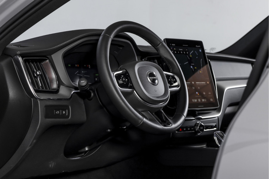 Volvo XC60 2.0 T8 Plug-in-hybrid AWD Polestar Engineered - Facelift MY26 | S/K-Panodak | Elek. Trekhaak | Harman/Kardon | 360 Camera | Dig.Cockpit | Adapt.Cruise | Stoel+-Stuurverw. | Elek. stoelen | NAV + App.Connect + NAV | ECC | LM 21" | 9215