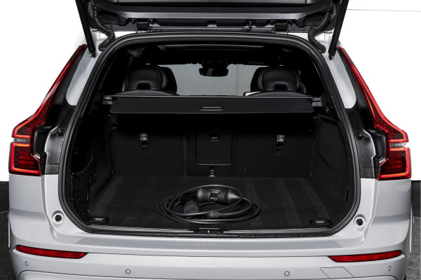 Volvo XC60 2.0 T8 Plug-in-hybrid AWD Polestar Engineered - Facelift MY26 | S/K-Panodak | Elek. Trekhaak | Harman/Kardon | 360 Camera | Dig.Cockpit | Adapt.Cruise | Stoel+-Stuurverw. | Elek. stoelen | NAV + App.Connect + NAV | ECC | LM 21" | 9215