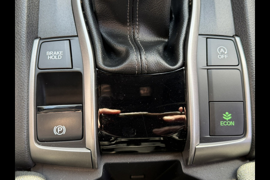 Honda Civic 1.0 i-VTEC PDC+Camera Clima Navigatie Stoelverwarming Adapt cruise Lane assist Dab+