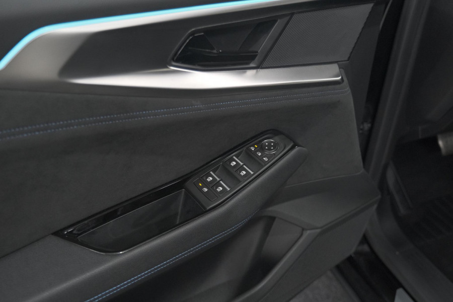 Renault Austral 1.2 E-Tech full hybrid 200 Techno Esprit Alpine | 1500 KG Trekgewicht | Camera | Dodehoekdetectie | Adaptieve Cruise Control | Pack Winter