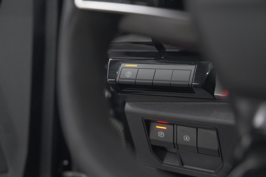 Renault Austral 1.2 E-Tech full hybrid 200 Techno Esprit Alpine | 1500 KG Trekgewicht | Camera | Dodehoekdetectie | Adaptieve Cruise Control | Pack Winter