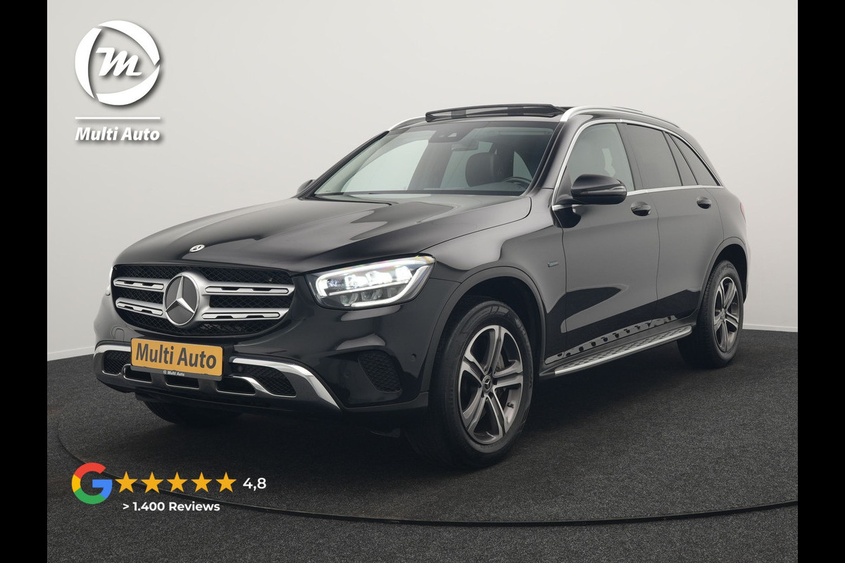 Mercedes-Benz GLC 300e 4MATIC Premium Plug In Hybrid 320pk Dealer O.H. PHEV | Trekhaak Af Fabriek | Panodak | Camera | Lederen Sportstoelen Verwarmd | Sfeerverlichting | Apple Carplay | Sidesteps | Navigatie | DAB |