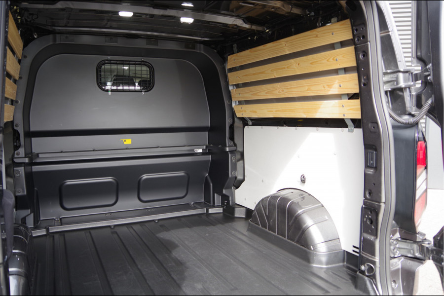 Ford Transit Custom 300 2.0 TDCI L2 Limited DC-5P, LED, KEYLESS, STOELVERWARMING, VOORRUIT VERWARMING, CAMERA, NAVI, CRUISE, LEDER MF STUUR, DUBBEL