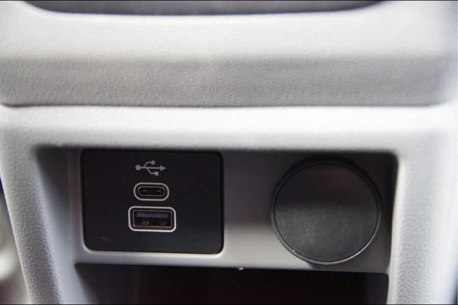 Ford Transit Custom 300 2.0 TDCI L2 Limited DC-5P, LED, KEYLESS, STOELVERWARMING, VOORRUIT VERWARMING, CAMERA, NAVI, CRUISE, LEDER MF STUUR, DUBBEL