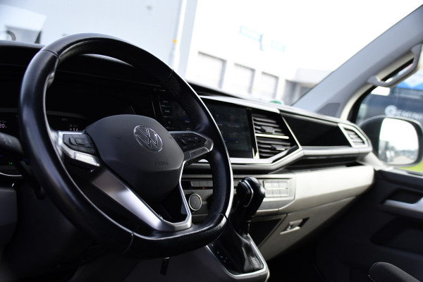 Volkswagen Transporter 2.0 TDI L2H1 30 ABT Bulli Camera, Cruise, Carplay, LED, Stoelverwarming, Standkachel, Multimedia, Sensoren, Uniek!