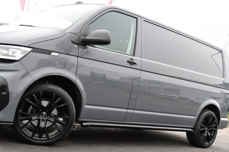 Volkswagen Transporter 2.0 TDI L2H1 30 ABT Bulli Camera, Cruise, Carplay, LED, Stoelverwarming, Standkachel, Multimedia, Sensoren, Uniek!
