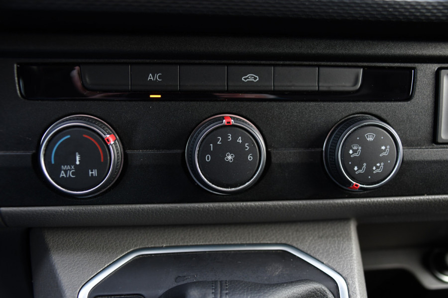 Volkswagen Transporter 2.0 TDI L2H1 30 ABT Bulli Camera, Cruise, Carplay, LED, Stoelverwarming, Standkachel, Multimedia, Sensoren, Uniek!