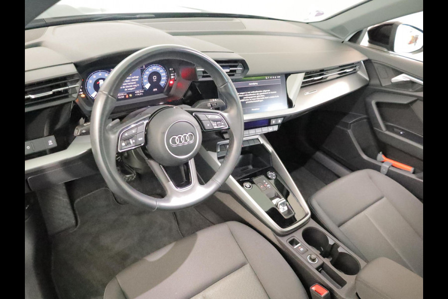 Audi A3 Sportback 30 TFSI Pro Line 110 pk SA-tronic | Verlengde garantie | Navigatie via App | Parkeersensoren achter | LED koplampen | Cruise control |