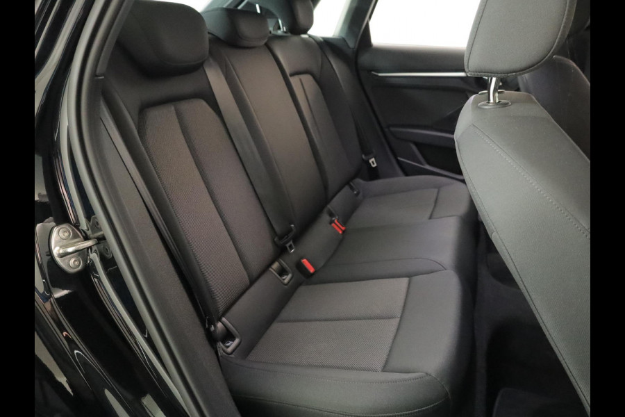 Audi A3 Sportback 30 TFSI Pro Line 110 pk SA-tronic | Verlengde garantie | Navigatie via App | Parkeersensoren achter | LED koplampen | Cruise control |