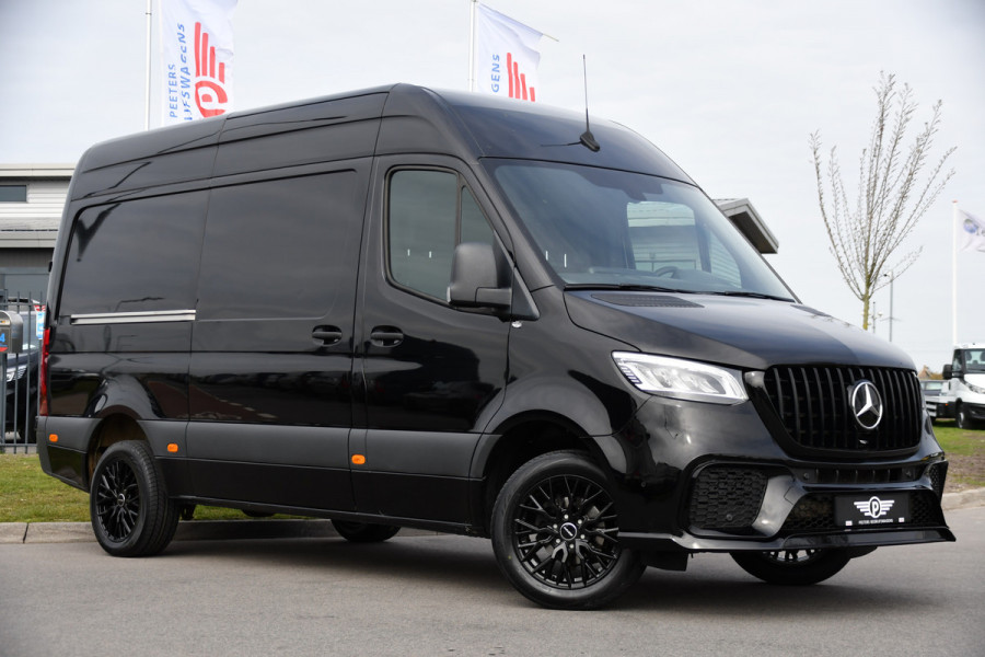Mercedes-Benz Sprinter 317 1.9 CDI L2H2 RWD AMG Black Edition Camera, Cruise, Carplay, LED, 170pk, Multimedia, Automaat, Trekhaak, 3 Zits, Uniek!