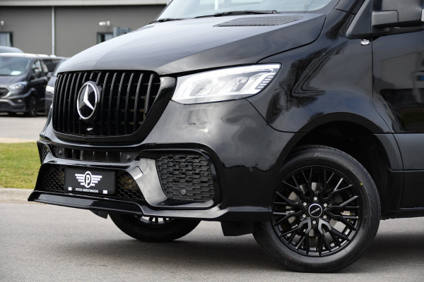 Mercedes-Benz Sprinter 317 1.9 CDI L2H2 RWD AMG Black Edition Camera, Cruise, Carplay, LED, 170pk, Multimedia, Automaat, Trekhaak, 3 Zits, Uniek!
