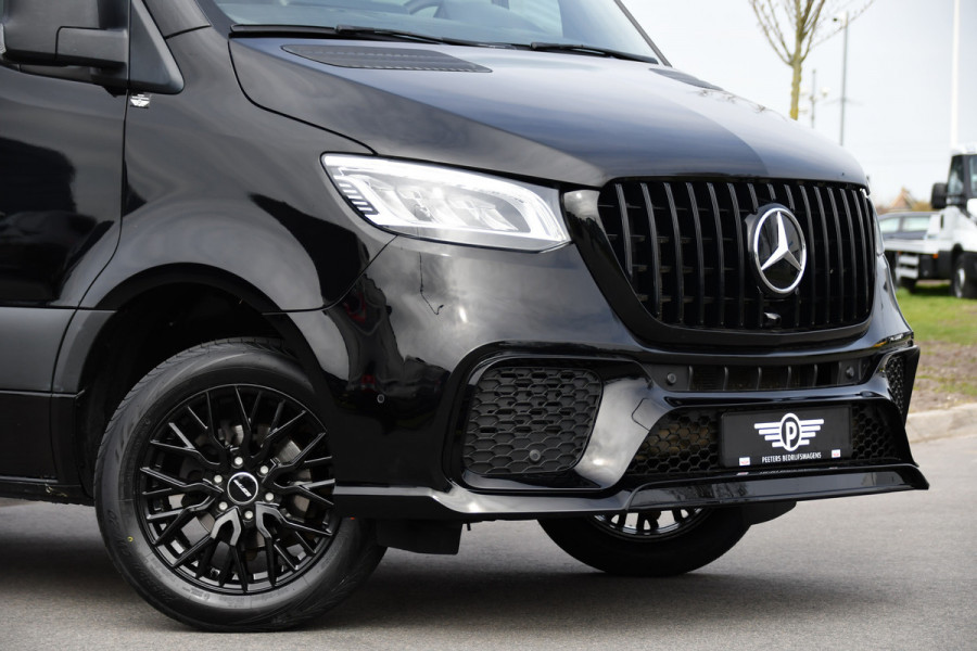 Mercedes-Benz Sprinter 317 1.9 CDI L2H2 RWD AMG Black Edition Camera, Cruise, Carplay, LED, 170pk, Multimedia, Automaat, Trekhaak, 3 Zits, Uniek!