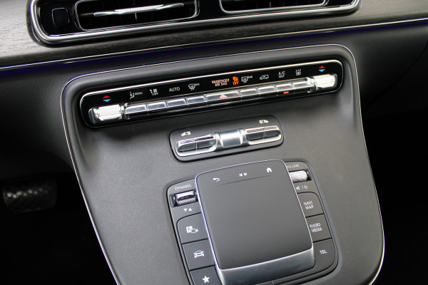 Mercedes-Benz V-Klasse 300d / Lang / DC / Black Edition / 2x Elec Schuifdeur / 360 Camera / Vol Opties / NIEUWSTAAT