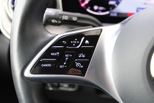 Mercedes-Benz V-Klasse 300d / Lang / DC / Black Edition / 2x Elec Schuifdeur / 360 Camera / Vol Opties / NIEUWSTAAT