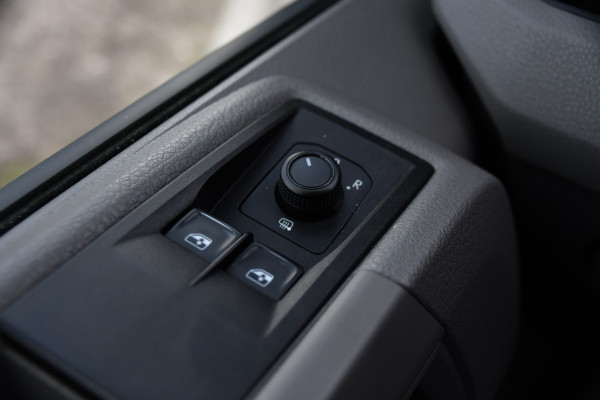 MAN TGE 3.180 35 2.0 L3H3 PB Edition Cruise, Camera, Carplay, 177pk, LED, Trekhaak, Stoelverwarming, Automaat, Multimedia, Uniek!