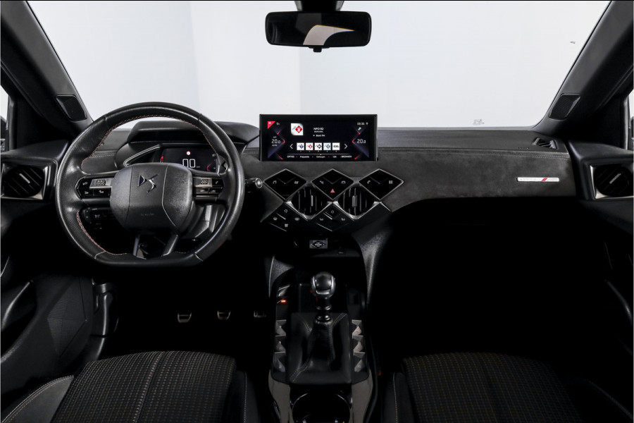 DS DS 3 Crossback 1.2 PureTech 100 PK Performance Line | Dig. Cockpit | Cruise | PDC | Camera | NAV+App. Connect | ECC | LM 17" |