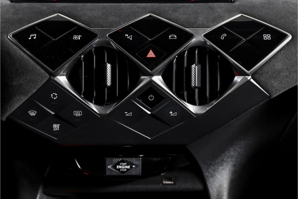 DS DS 3 Crossback 1.2 PureTech 100 PK Performance Line | Dig. Cockpit | Cruise | PDC | Camera | NAV+App. Connect | ECC | LM 17" |