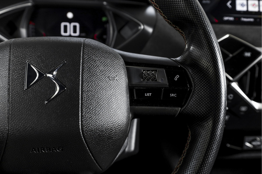 DS DS 3 Crossback 1.2 PureTech 100 PK Performance Line | Dig. Cockpit | Cruise | PDC | Camera | NAV+App. Connect | ECC | LM 17" |