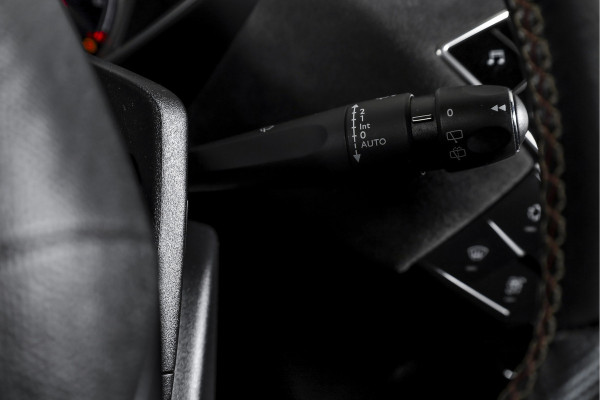 DS DS 3 Crossback 1.2 PureTech 100 PK Performance Line | Dig. Cockpit | Cruise | PDC | Camera | NAV+App. Connect | ECC | LM 17" |