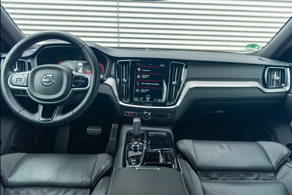 Volvo V60 T8 R-Design ACC Leder Stoelverwarming 390pk