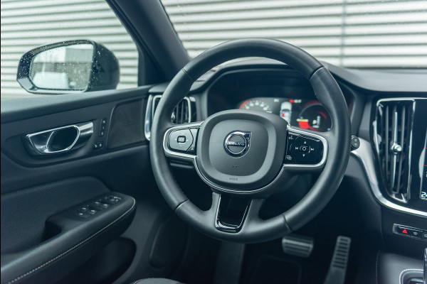 Volvo V60 T8 R-Design ACC Leder Stoelverwarming 390pk