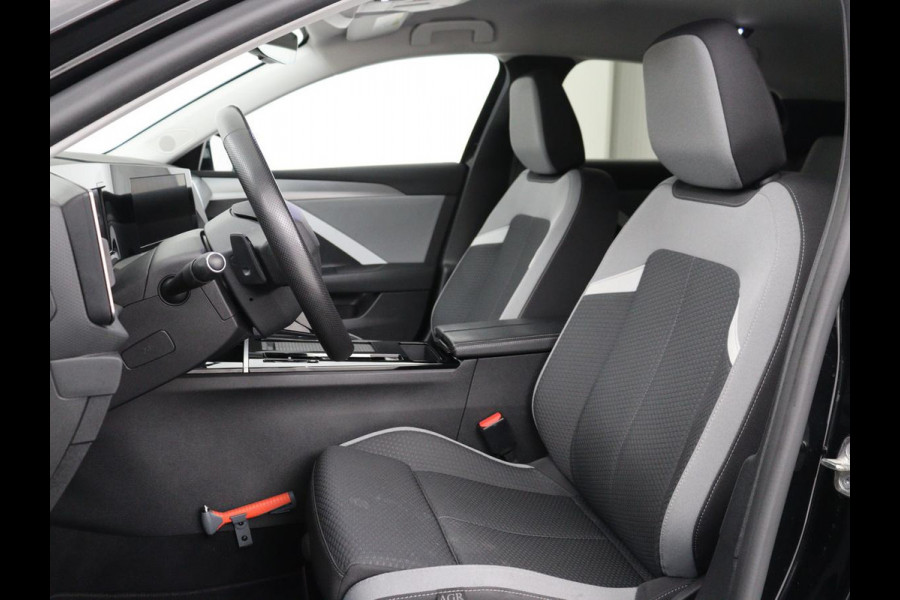 Opel Astra 1.6 Hybrid Business Edition | Stoelverwarming | Adaptive cruise | Navigatie | Camera | Full LED | Stuurverwarming | Carplay | PHEV | Plug In