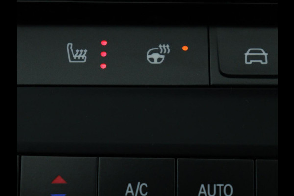 Opel Astra 1.6 Hybrid Business Edition | Stoelverwarming | Adaptive cruise | Navigatie | Camera | Full LED | Stuurverwarming | Carplay | PHEV | Plug In