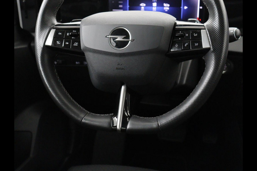 Opel Astra 1.6 Hybrid Business Edition | Stoelverwarming | Adaptive cruise | Navigatie | Camera | Full LED | Stuurverwarming | Carplay | PHEV | Plug In