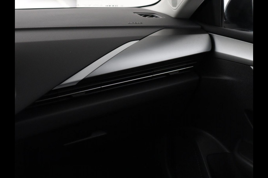 Opel Astra 1.6 Hybrid Business Edition | Stoelverwarming | Adaptive cruise | Navigatie | Camera | Full LED | Stuurverwarming | Carplay | PHEV | Plug In