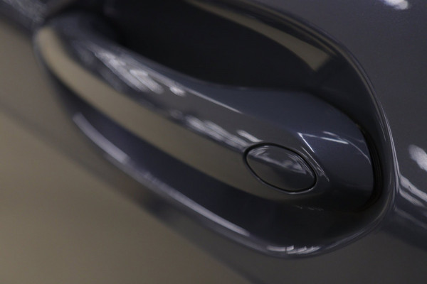 BMW 1-serie 118i Executive Edition NAP/CARPLAY/CAM/LANEASSIST/NAVI/VOL