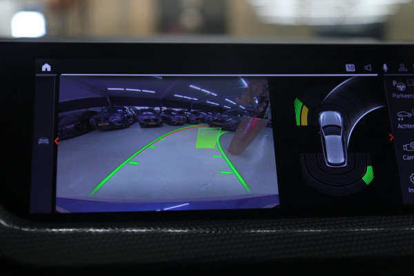 BMW 1-serie 118i Executive Edition NAP/CARPLAY/CAM/LANEASSIST/NAVI/VOL