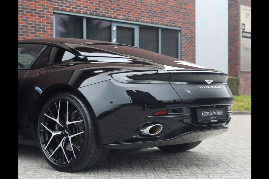 Aston Martin DB12 4.0 V8
