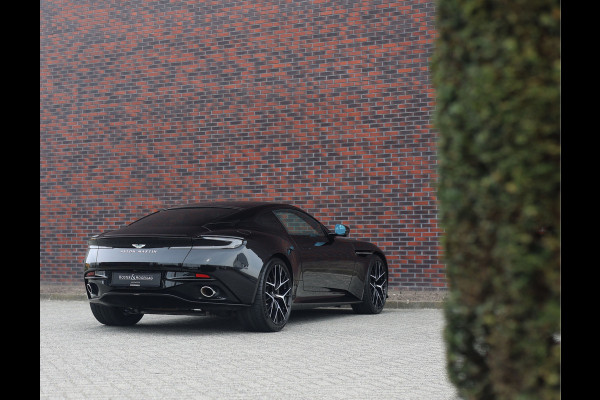 Aston Martin DB12 4.0 V8