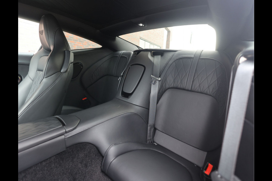 Aston Martin DB12 4.0 V8