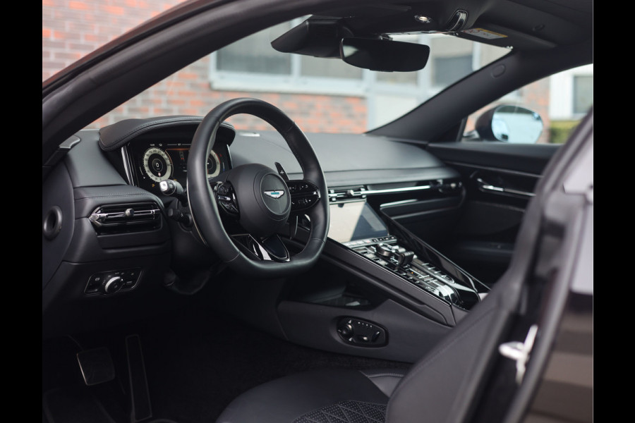 Aston Martin DB12 4.0 V8