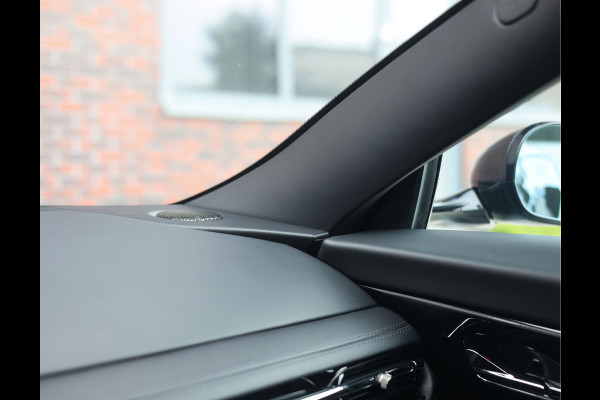 Aston Martin DB12 4.0 V8