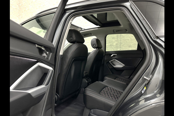 Audi Q3 45e 245pk S-Line | RS-Leder | Panorama | LED-Matrix | Camera | Virtual Cockpit | Carplay | Cruise Contol | 12-2022 | 28dkm | Side Assist | Elektr. A-Klep | Keyless-Entry | Stoelverwarming | Climate Control | Dodehoek |Rijklaarprijs incl. Bovag garantie.