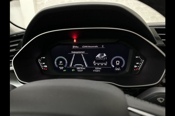 Audi Q3 45e 245pk S-Line | RS-Leder | Panorama | LED-Matrix | Camera | Virtual Cockpit | Carplay | Cruise Contol | 12-2022 | 28dkm | Side Assist | Elektr. A-Klep | Keyless-Entry | Stoelverwarming | Climate Control | Dodehoek |Rijklaarprijs incl. Bovag garantie.