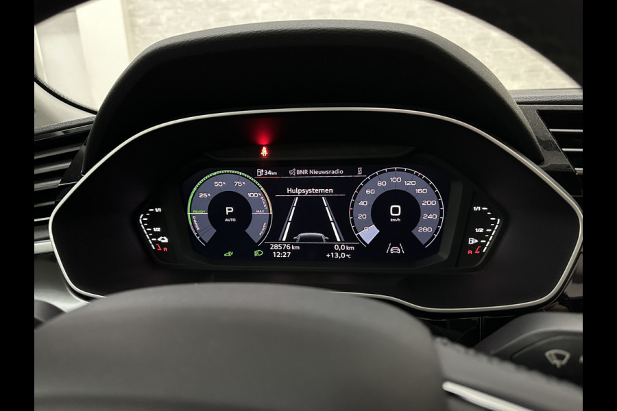 Audi Q3 45e 245pk S-Line | RS-Leder | Panorama | LED-Matrix | Camera | Virtual Cockpit | Carplay | Cruise Contol | 12-2022 | 28dkm | Side Assist | Elektr. A-Klep | Keyless-Entry | Stoelverwarming | Climate Control | Dodehoek |Rijklaarprijs incl. Bovag garantie.